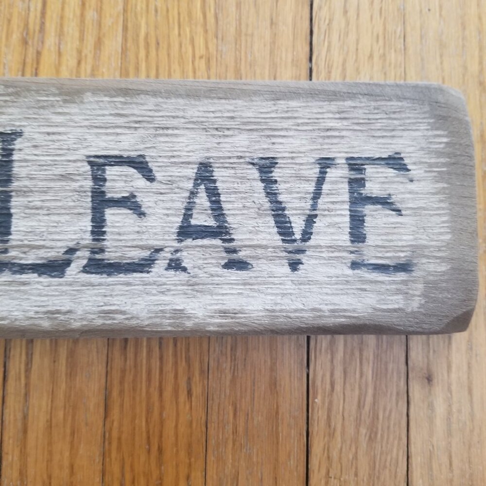 'Be Nice or Leave' Wooden Wall Decor sign - Picture 2 of 5